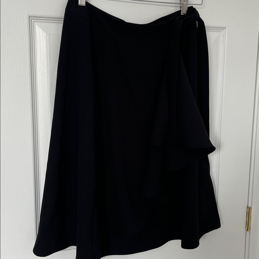 Elegant Black Women's Skirt